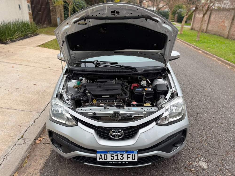 Toyota Etios 1.5X — foto 10